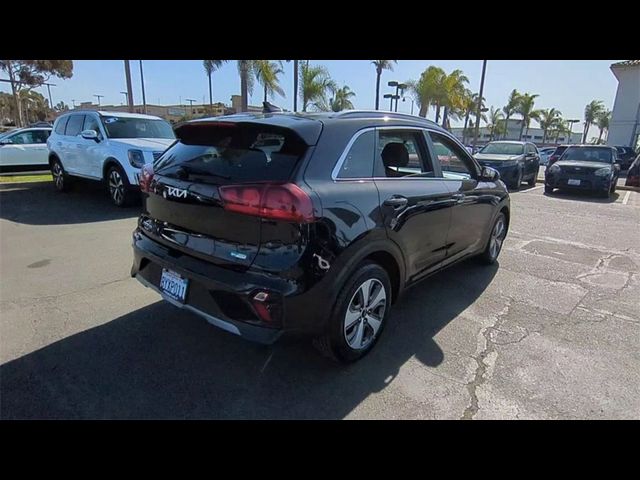 2022 Kia Niro LX