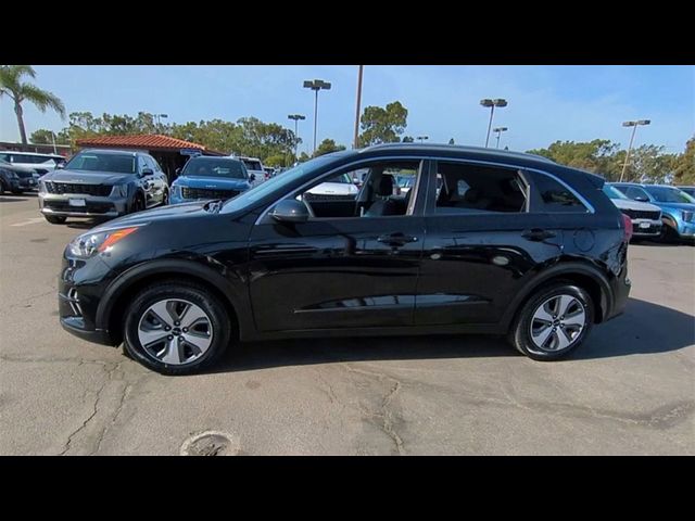 2022 Kia Niro LX