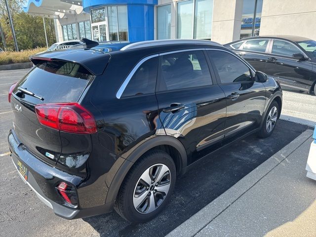 2022 Kia Niro LX