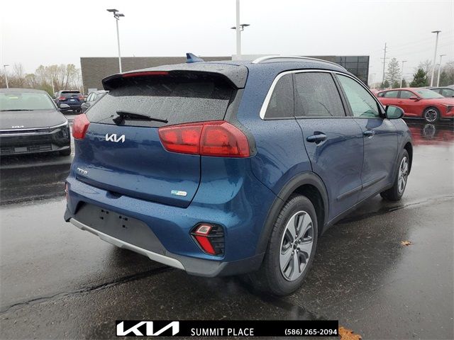 2022 Kia Niro LX