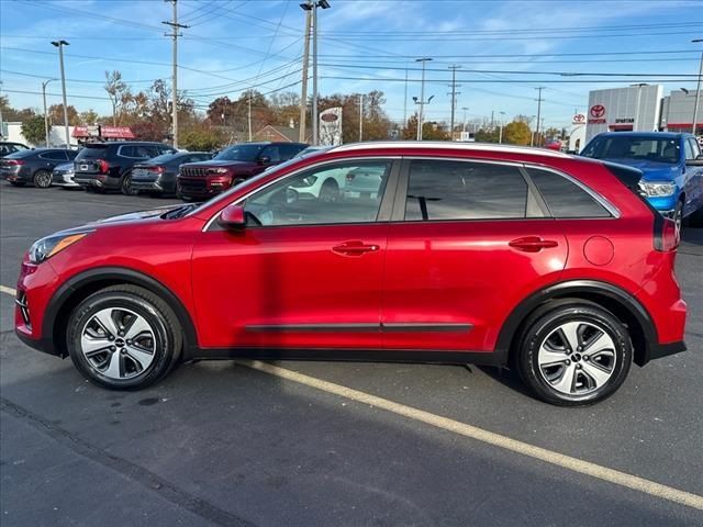 2022 Kia Niro LX