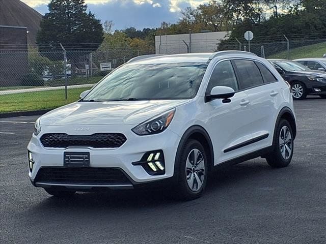 2022 Kia Niro LX