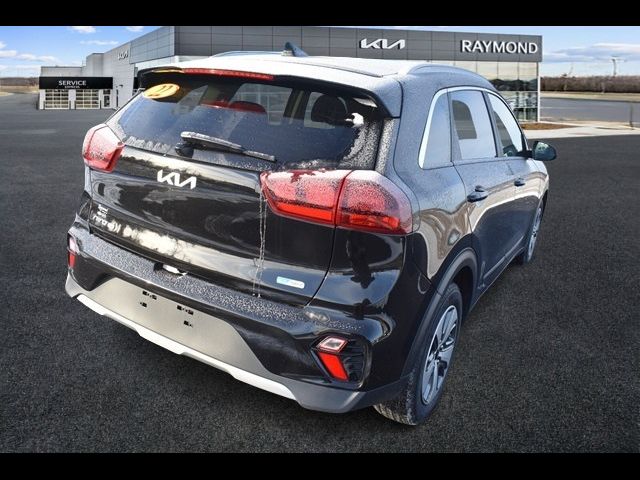 2022 Kia Niro LX