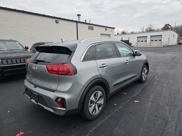 2022 Kia Niro LX