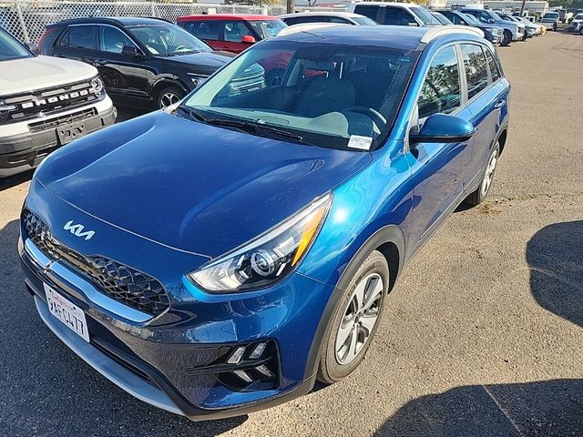 2022 Kia Niro LX