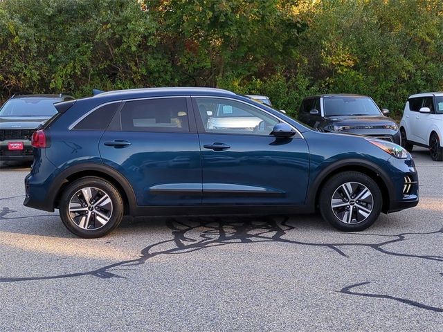 2022 Kia Niro LXS