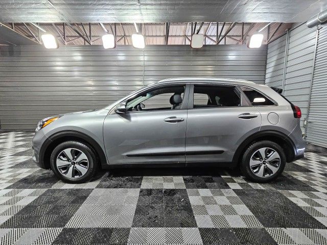 2022 Kia Niro LX