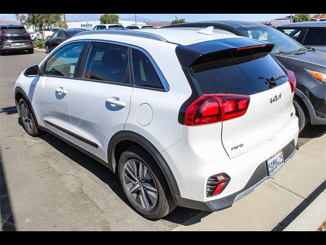 2022 Kia Niro LXS