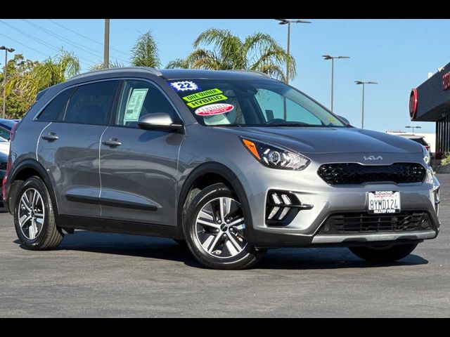 2022 Kia Niro LXS