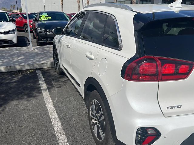 2022 Kia Niro LXS SE