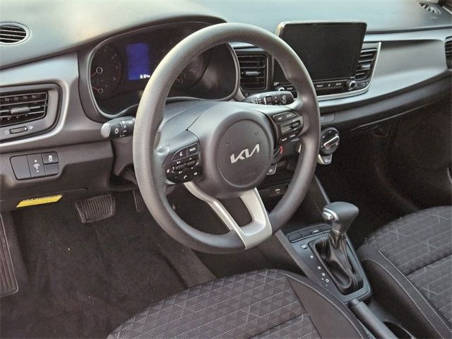 2022 Kia Rio5 S