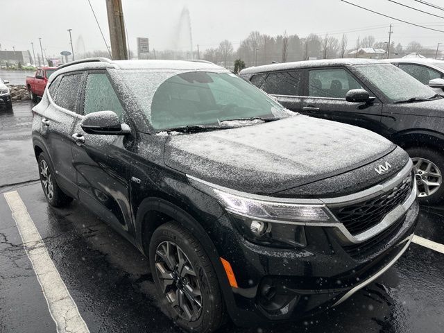 2022 Kia Seltos EX