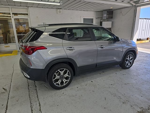 2022 Kia Seltos EX