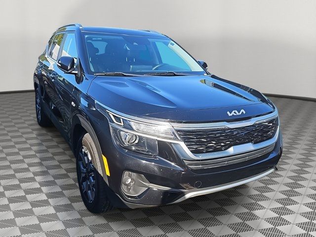 2022 Kia Seltos EX