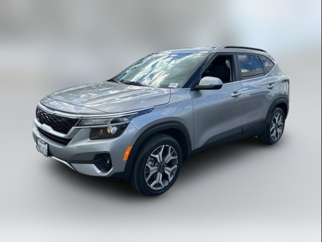 2022 Kia Seltos EX