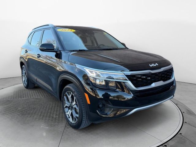 2022 Kia Seltos EX