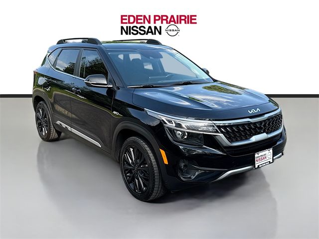 2022 Kia Seltos Nightfall