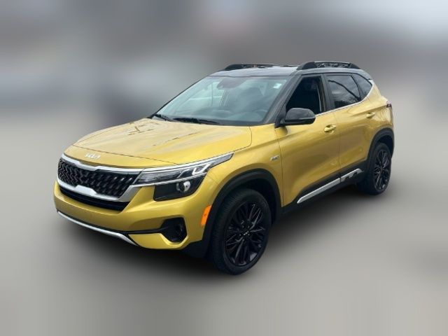 2022 Kia Seltos Nightfall