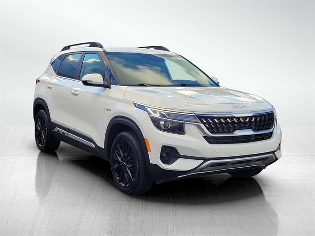 2022 Kia Seltos Nightfall