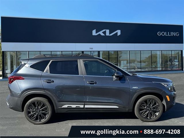 2022 Kia Seltos Nightfall