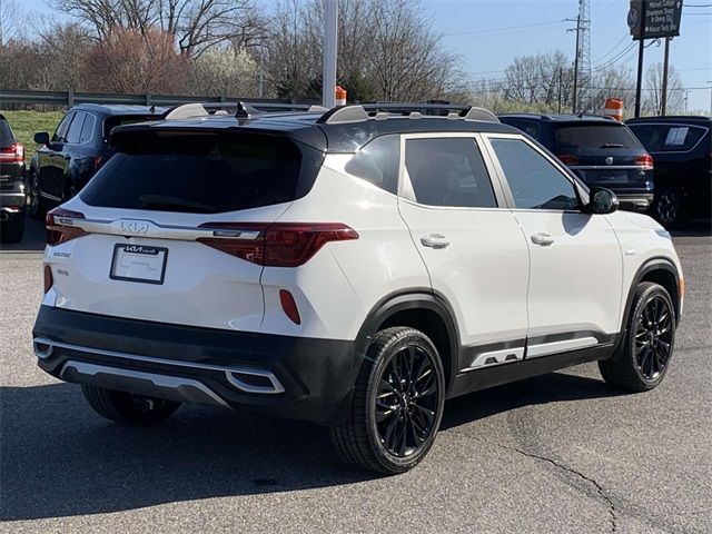 2022 Kia Seltos Nightfall