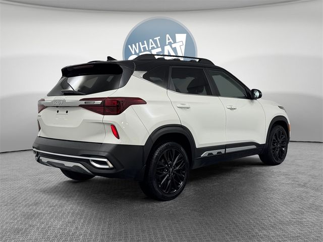 2022 Kia Seltos Nightfall