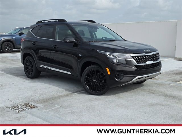2022 Kia Seltos Nightfall