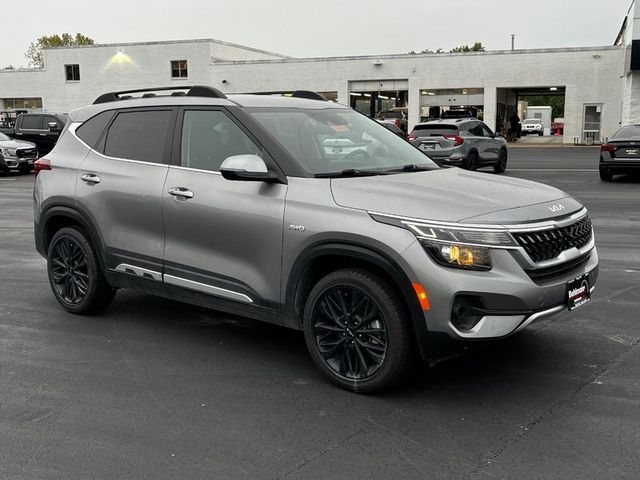 2022 Kia Seltos Nightfall