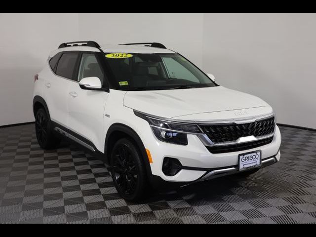 2022 Kia Seltos Nightfall