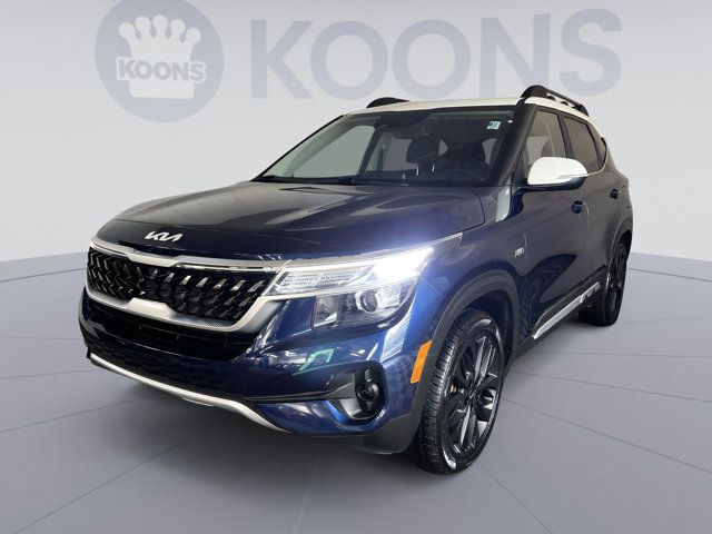 2022 Kia Seltos Nightfall