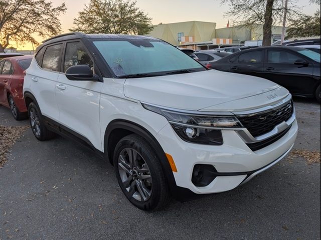 2022 Kia Seltos S