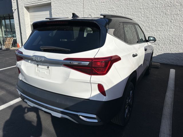 2022 Kia Seltos S