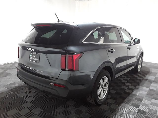 2022 Kia Sorento LX