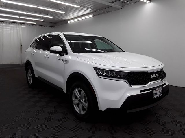 2022 Kia Sorento LX