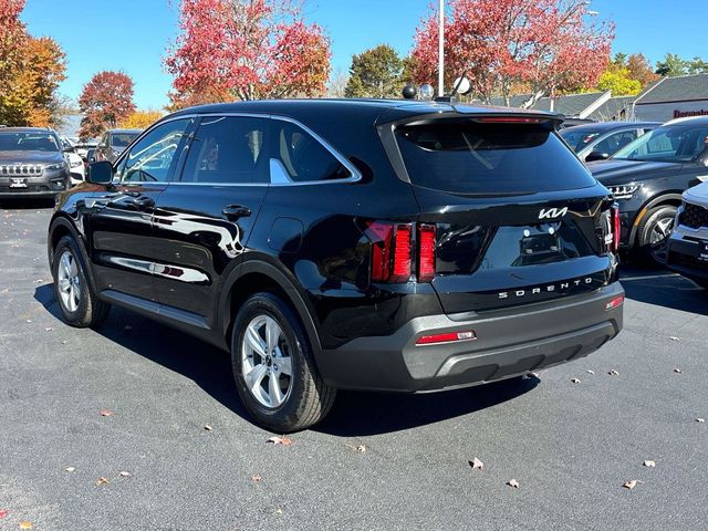 2022 Kia Sorento LX