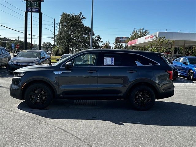 2022 Kia Sorento LX