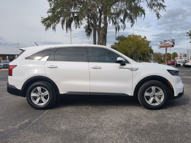 2022 Kia Sorento LX