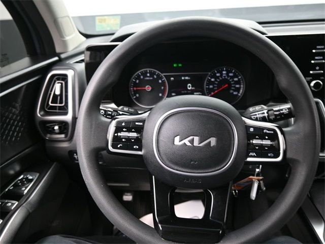 2022 Kia Sorento LX