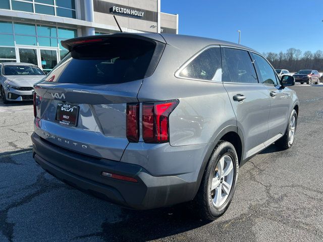 2022 Kia Sorento LX