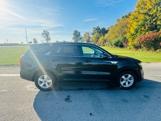 2022 Kia Sorento LX