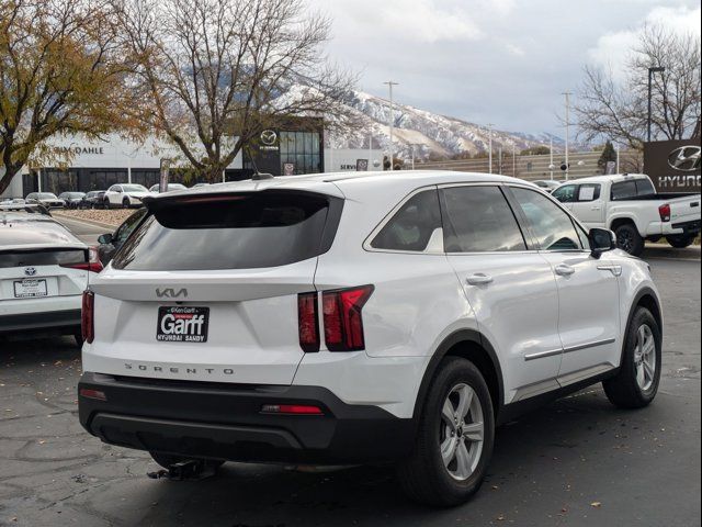 2022 Kia Sorento LX