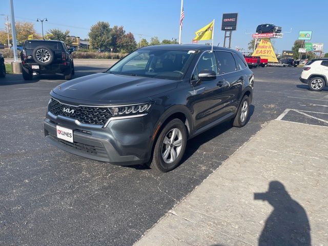 2022 Kia Sorento LX