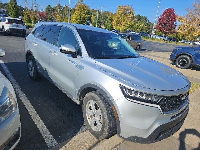 2022 Kia Sorento LX