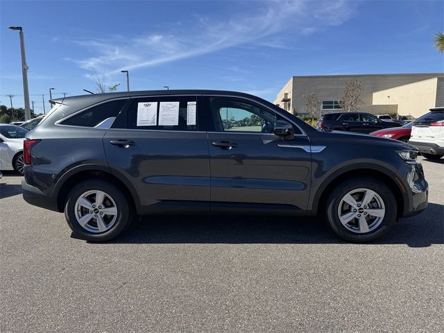 2022 Kia Sorento LX