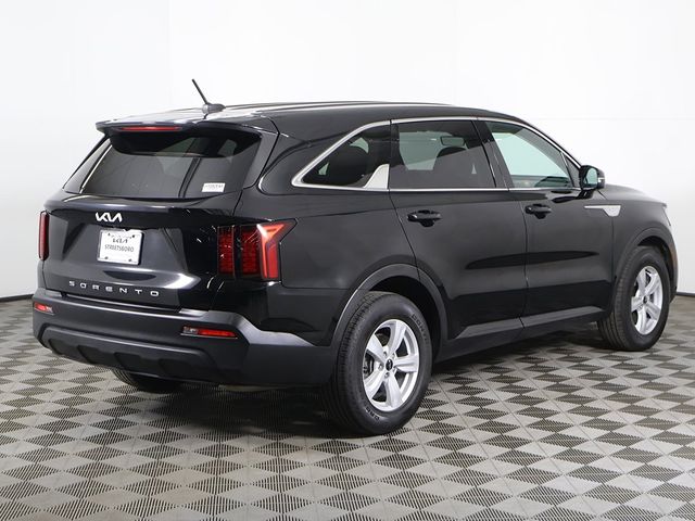 2022 Kia Sorento LX