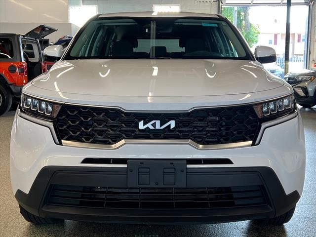 2022 Kia Sorento LX