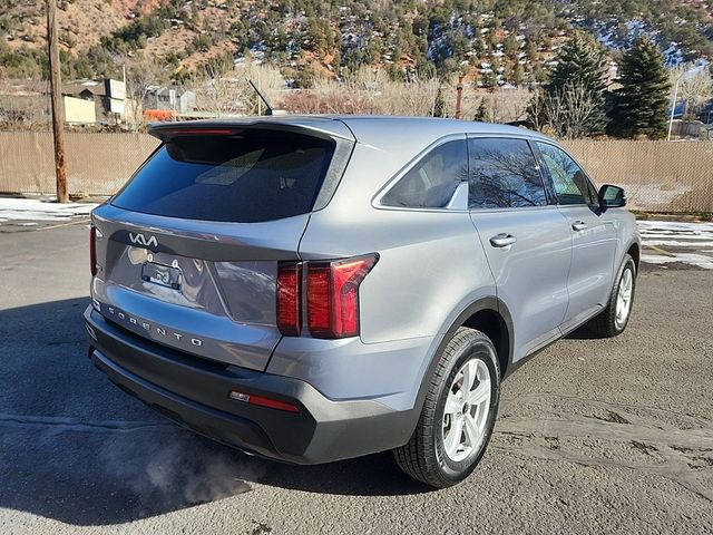 2022 Kia Sorento LX
