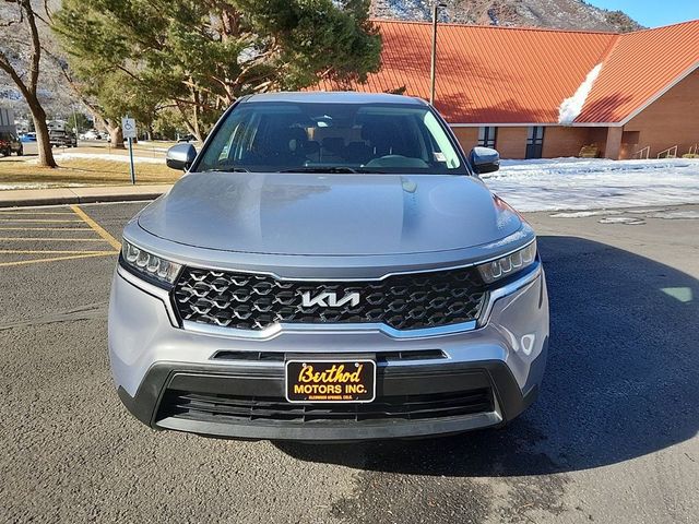2022 Kia Sorento LX