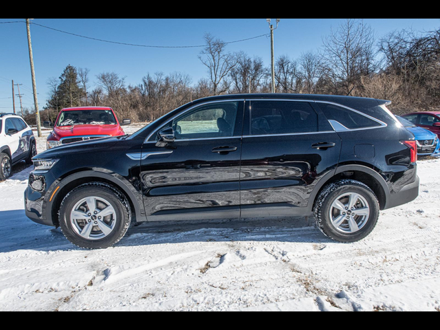 2022 Kia Sorento LX