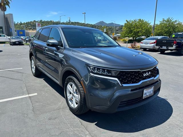 2022 Kia Sorento LX